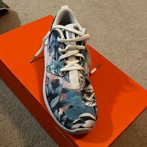 Nike women's golf shoes